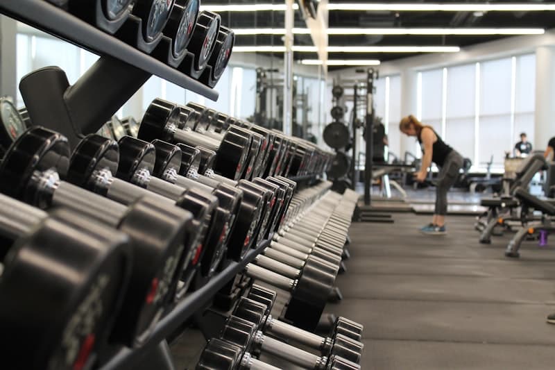 Ipamorelin vs Sermorelin: Which Growth Hormone Peptide Should You Use?