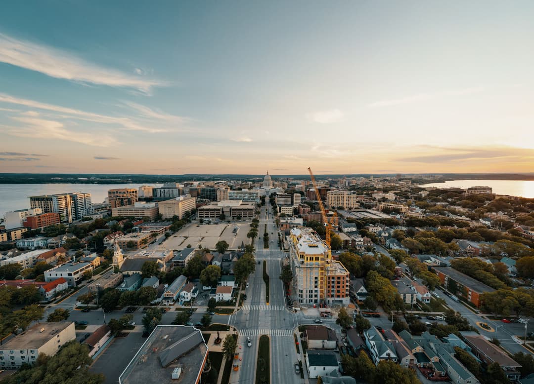 Madison, Wisconsin: the State Capitol on the isthmus between Lake Mendota and Lake Monona.