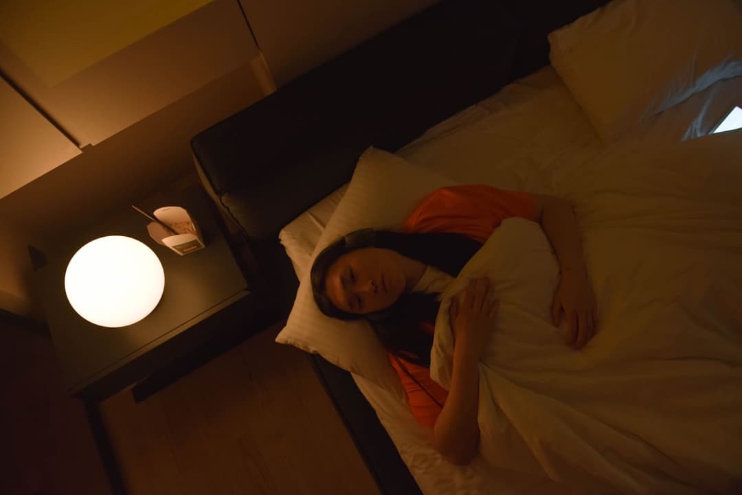 The same drug family that treats sleep apnea leaves a subset of users staring at the ceiling. Both halves explained.